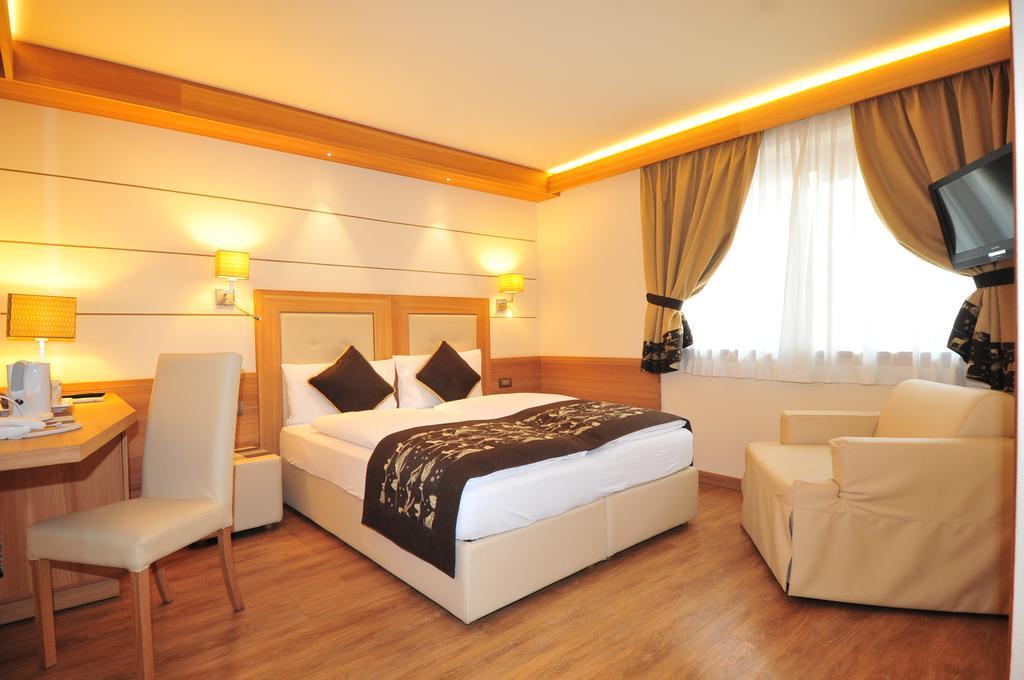 Hotel Bondi Livigno Exteriér fotografie